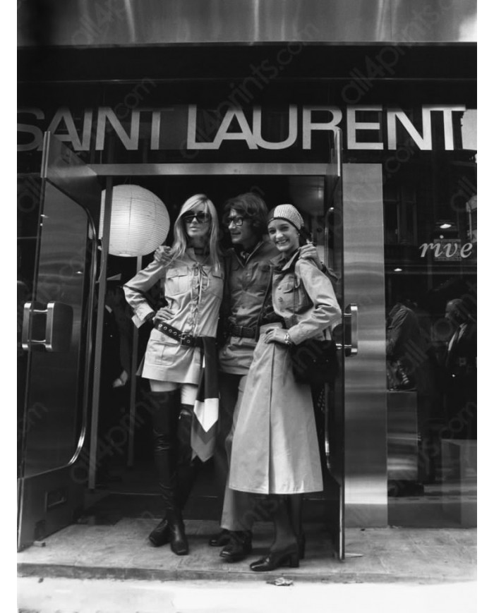 Yves Saint Laurent junto con Betty Catrox