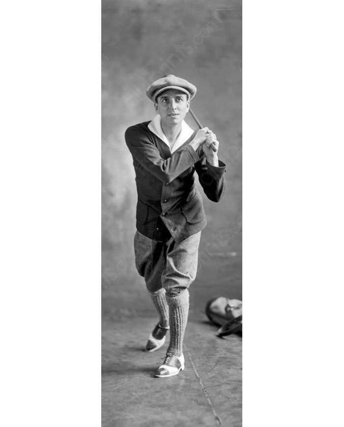 Robert Brister practicando golf,1925