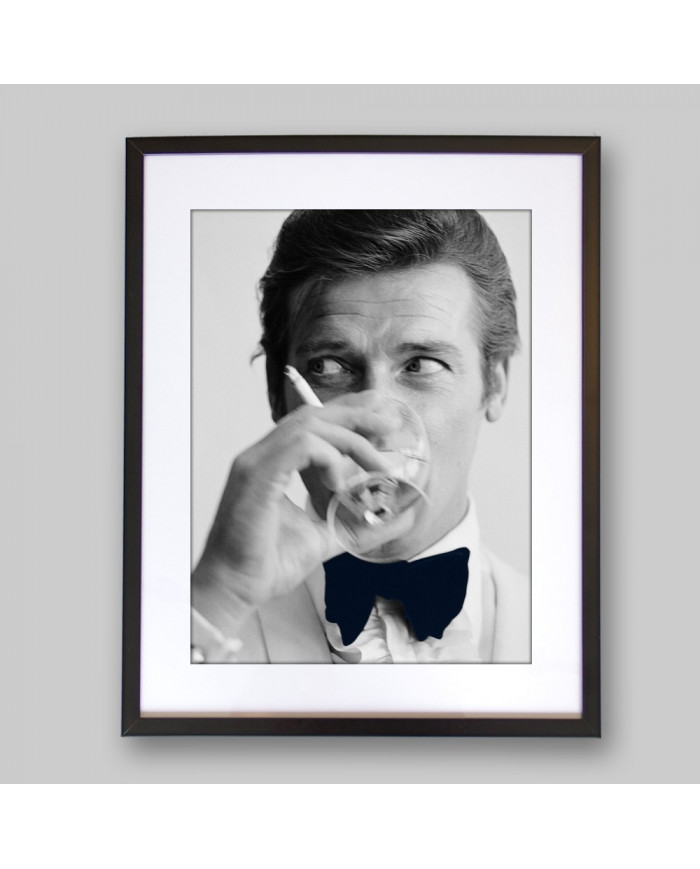 Roger Moore como James Bond, 1968