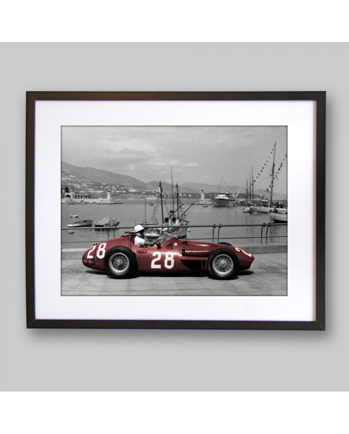 Sir Stirling Moss con su Maserati 250F, Gran Premio de Mónaco, 1956