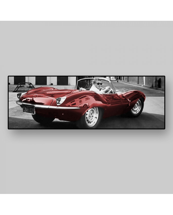 Steve Mcqueen conduciendo su Jaguar