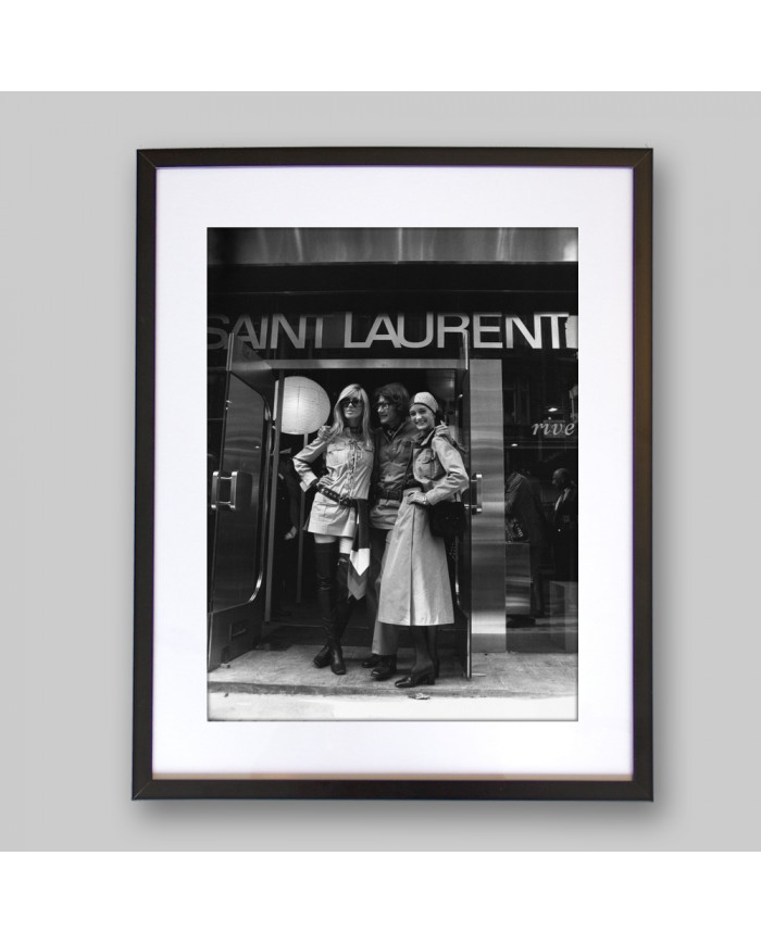 Yves Saint Laurent junto con Betty Catrox