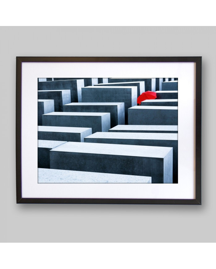 Monumento a los judíos,Berlín,The Red Umbrella