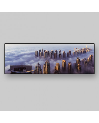Rascacielos de Dubai bajo la niebla Rascacielos de Dubai bajo la niebla
