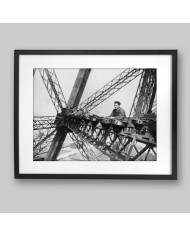 Obreros construyendo la Torre Eiffel, 1889