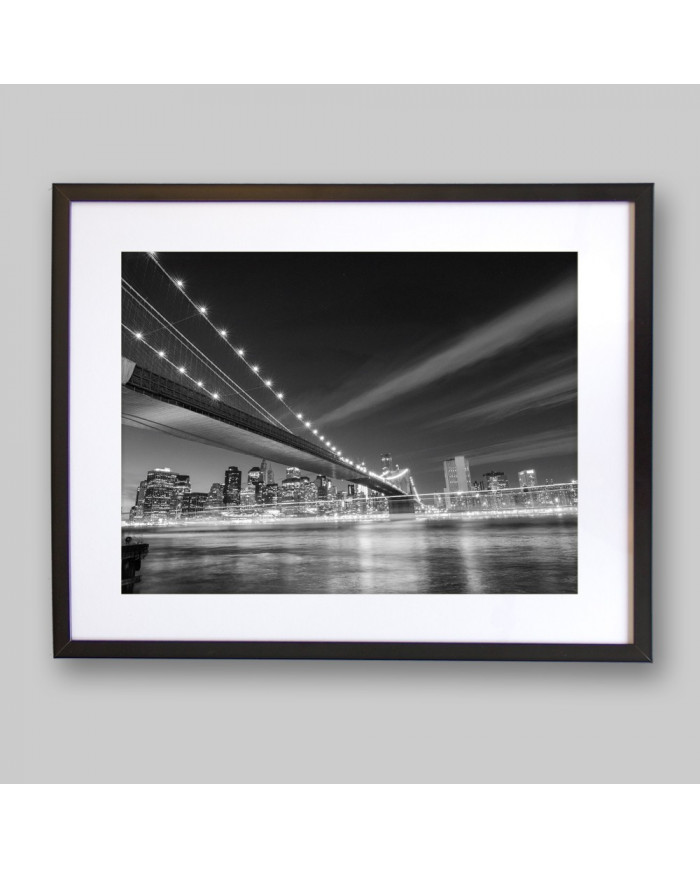 Puente de Brooklyn de noche, Nueva York, USA