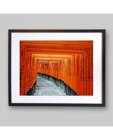 Emtrada al Santuario Fushimi Inari en Kioto, Japón Emtrada al Santuario Fushimi Inari en Kioto, Japón