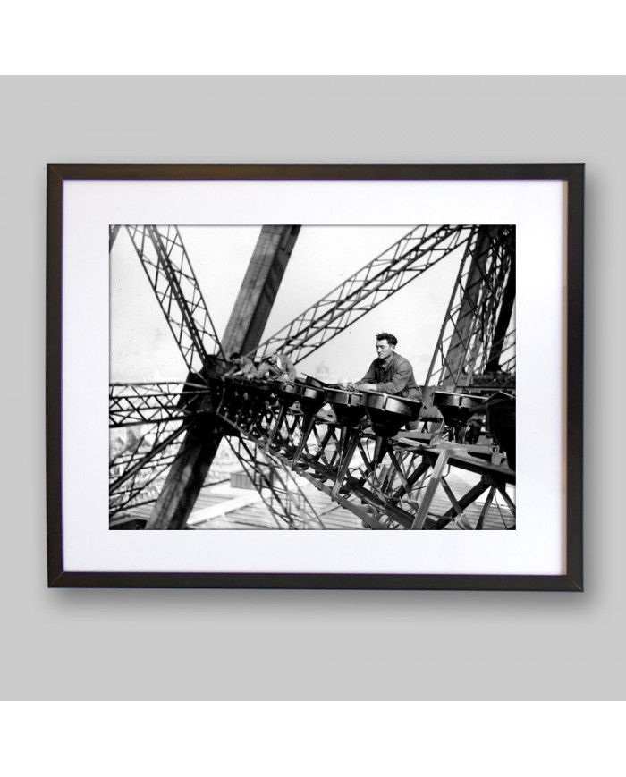 Construcción del Departamento de la punta de la Torre Eiffel