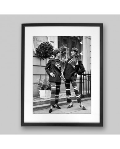 Jill Leslie y Patricia Donald Smith con Dior, París, 1966 Jill Leslie y Patricia Donald Smith con Dior, París, 1966